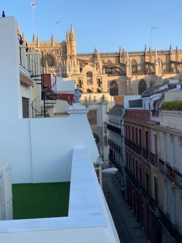Appartamento Stunning Attic With Private Terrace And Parking Optional Siviglia Esterno foto